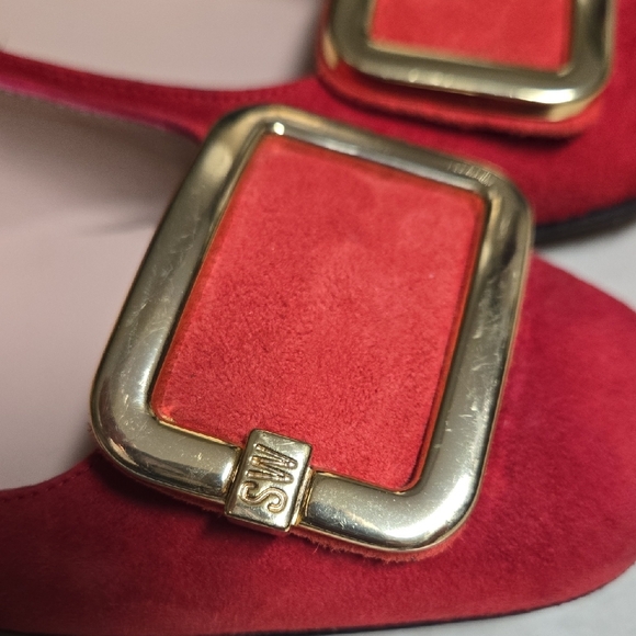 Stuart Weitzman Red/Coral Flats with Gold Accent - Picture 3 of 8